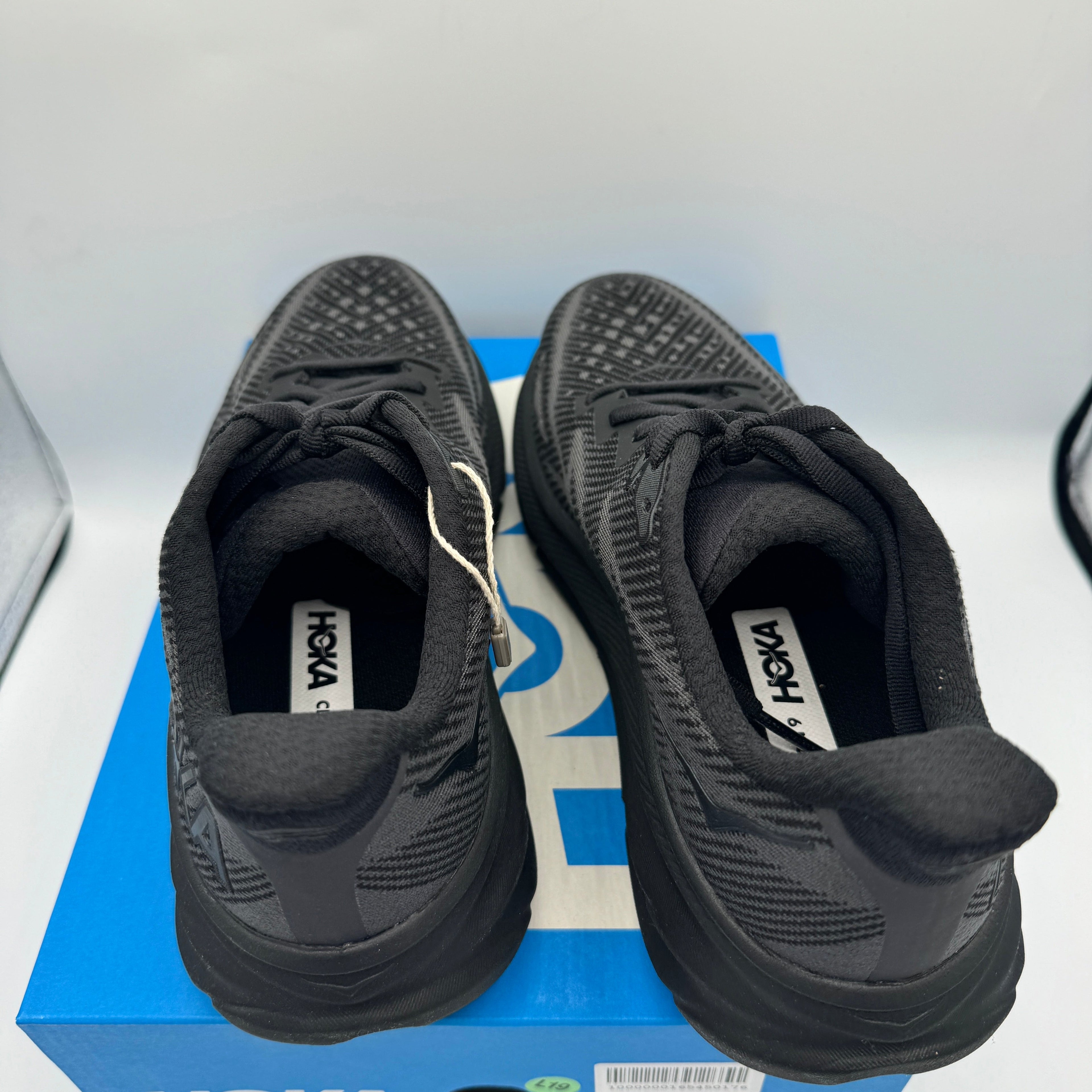 Hoka Clifton 9 Women’s Running Shoes All Black Hoka one one NEW