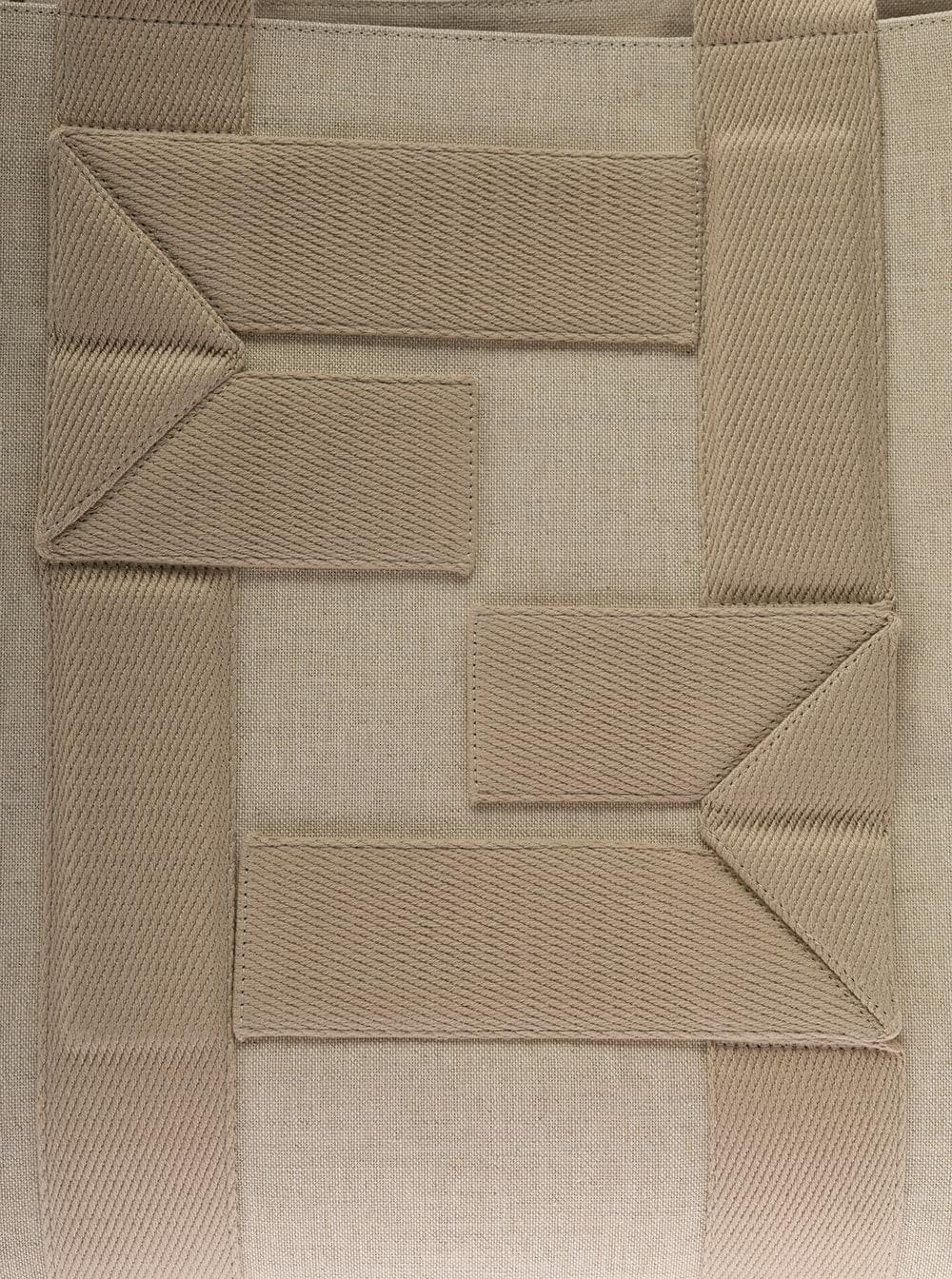 Fendi Men Fendi Ma's  Beige Fabric Handbag