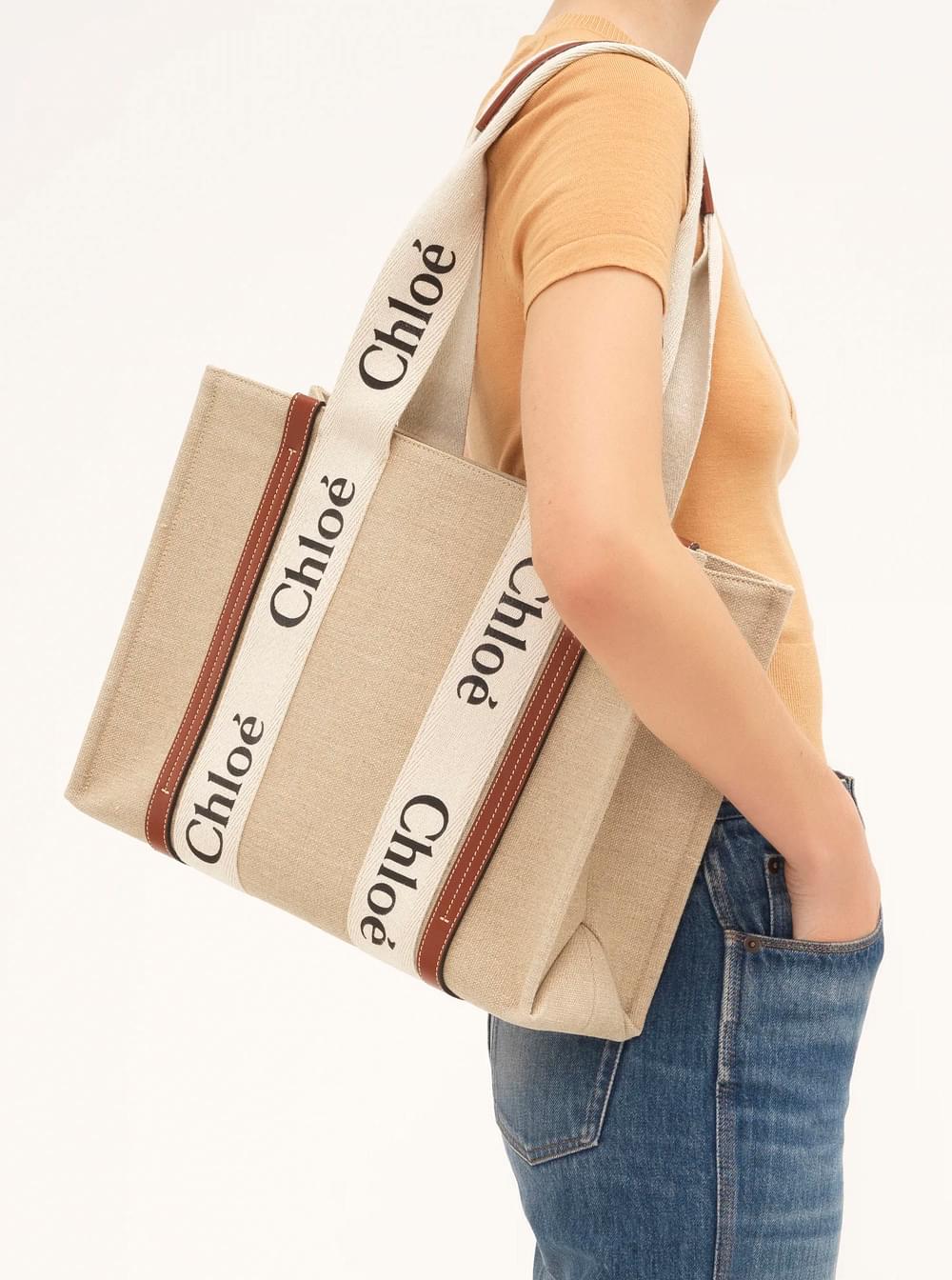 Chloé Women Handbag 'Woody' Medium With Logo Lettering On The Front In Beige Linen For Women