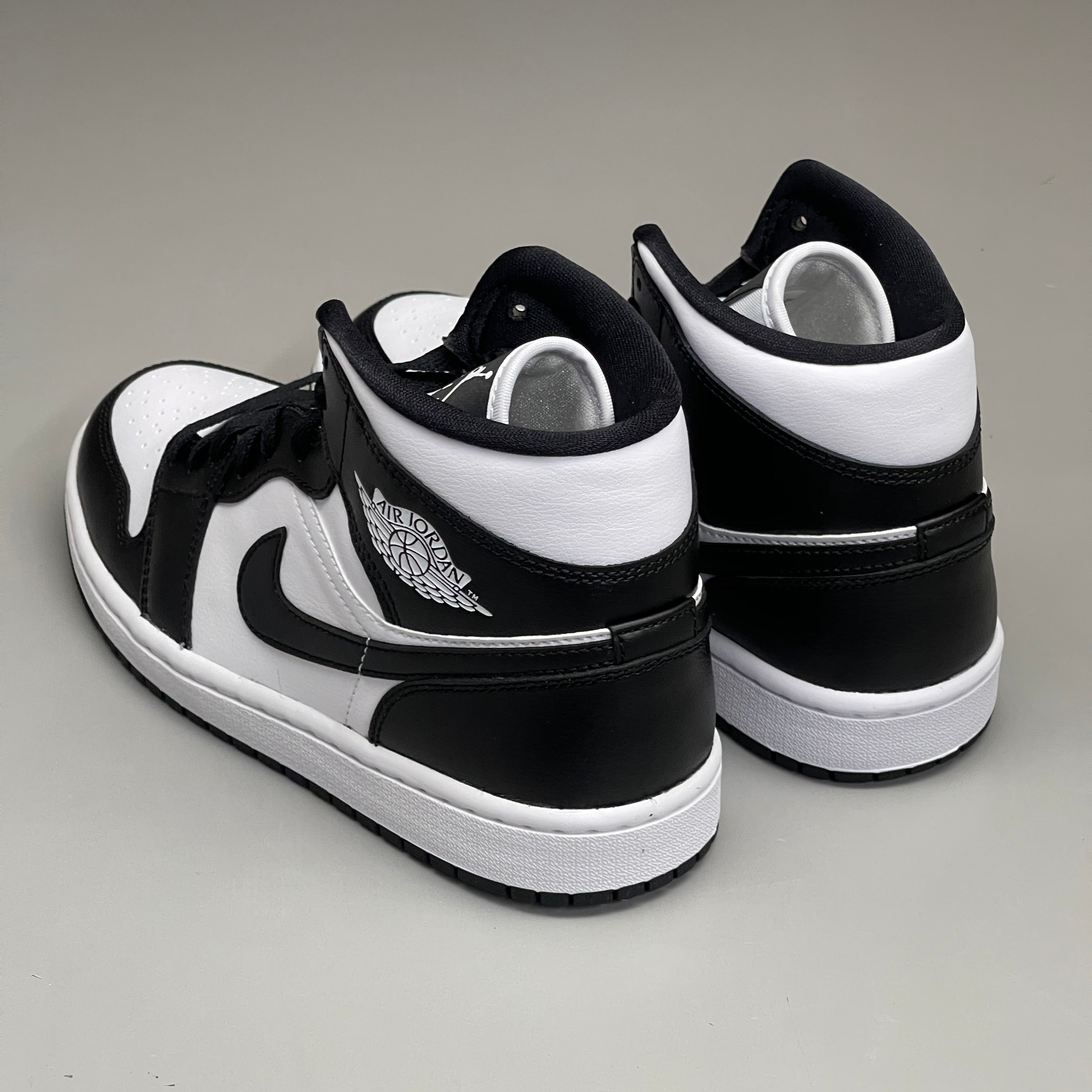 NIKE AIR JORDAN 1 Mid Panda Shoe Women's Sz 7.5 Black / White DV0991-101 (New)