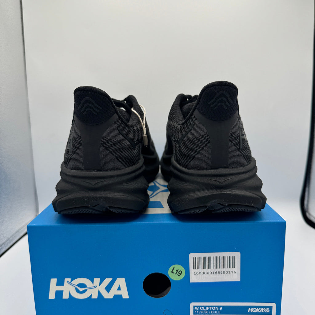 Hoka Clifton 9 Women’s Running Shoes All Black Hoka one one NEW