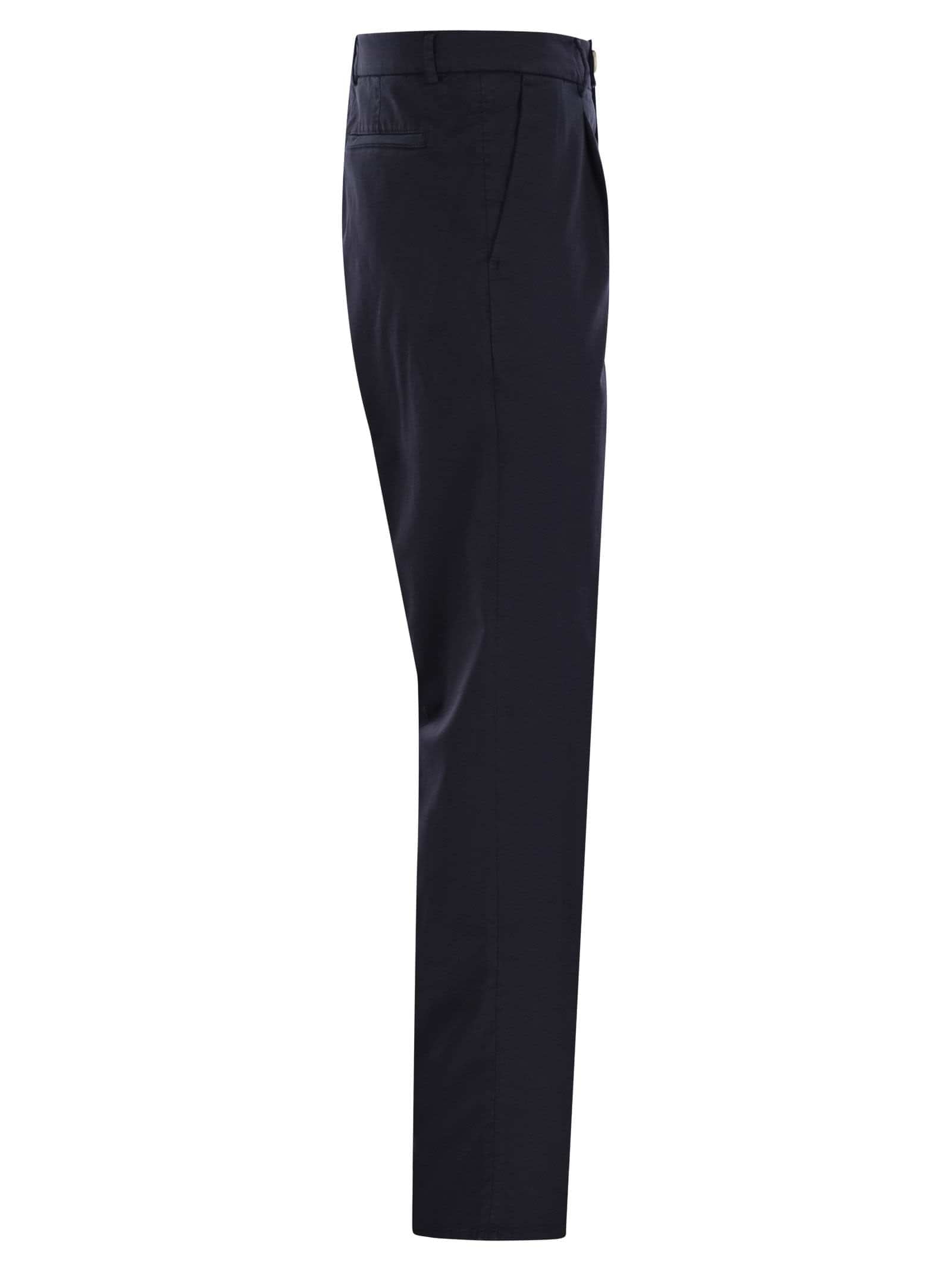 Brunello Cucinelli Men Garment-Dyed Leisure Fit Trousers In American Pima Comfort Cotton With Pleats
