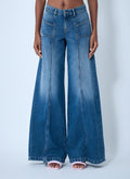 Diesel Women D-Akii Jeans