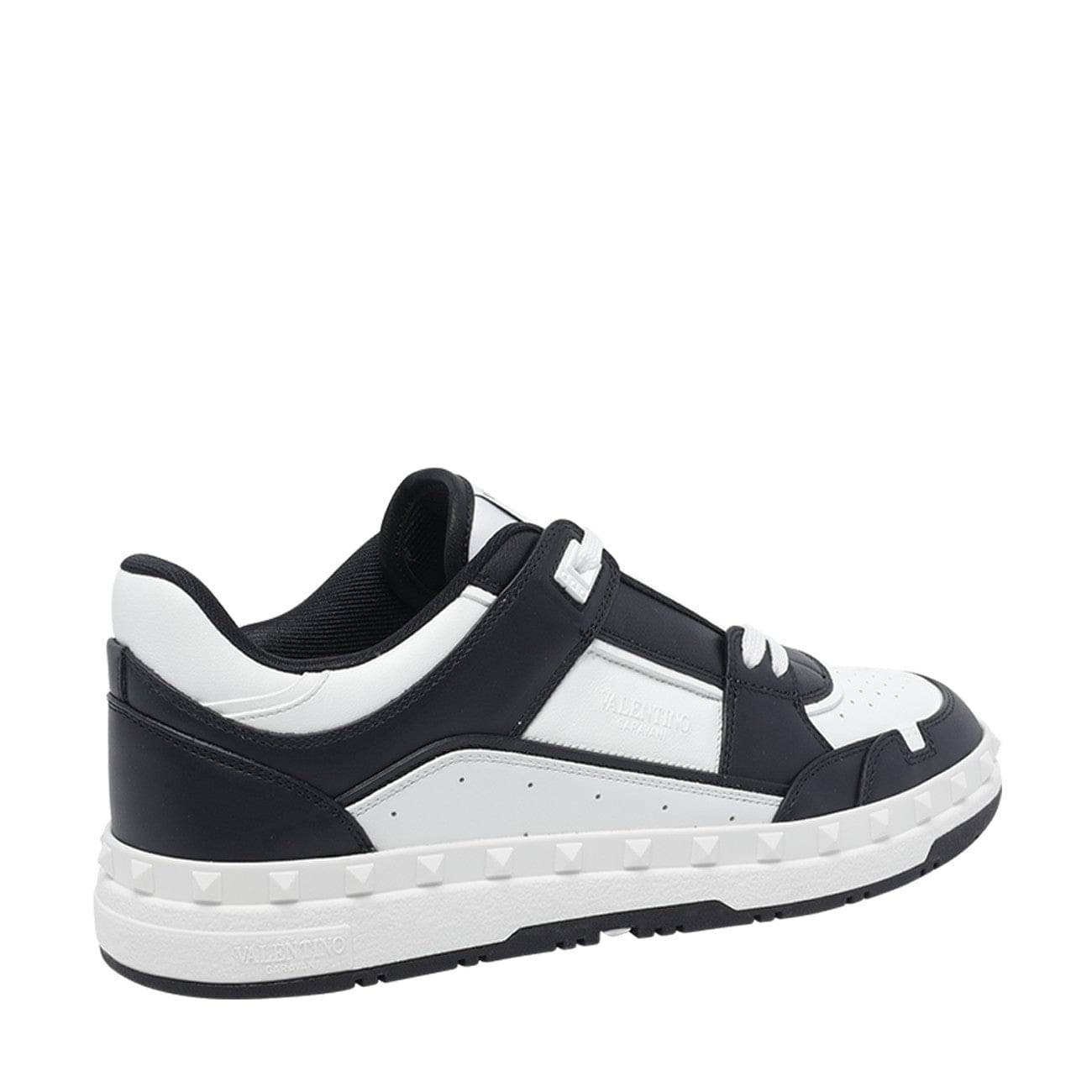 Valentino Garavani Men Freedots Sneakers